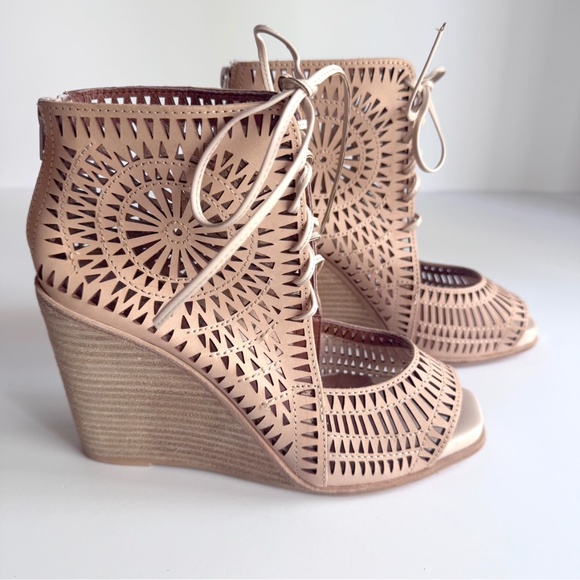 Jeffrey Campbell Rodillo 4" Wedge Sandals Size 8.5 NWOT - Picture 1 of 12
